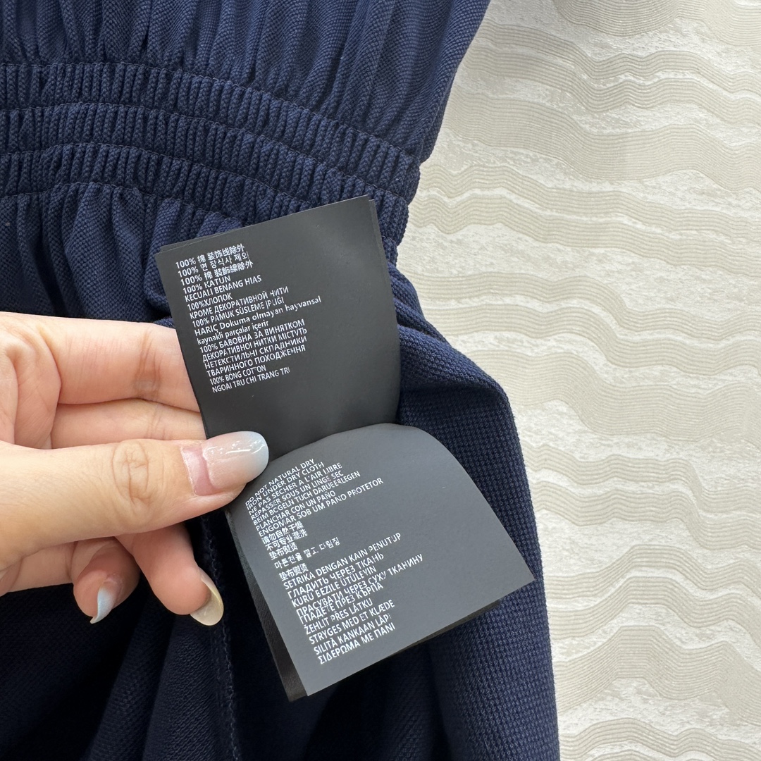 Stylish Navy Blue Embroidered Polo Shirt Dress with Cyborg Recommendation - 图片 8