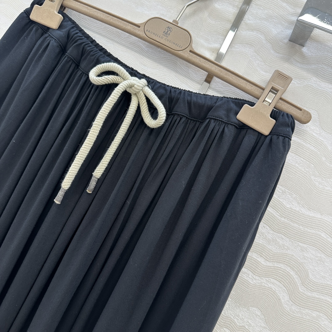 First-In-A-Kind Cotton Skirt: Thin, Cozy, Elegant Fashion Choice - 图片 4
