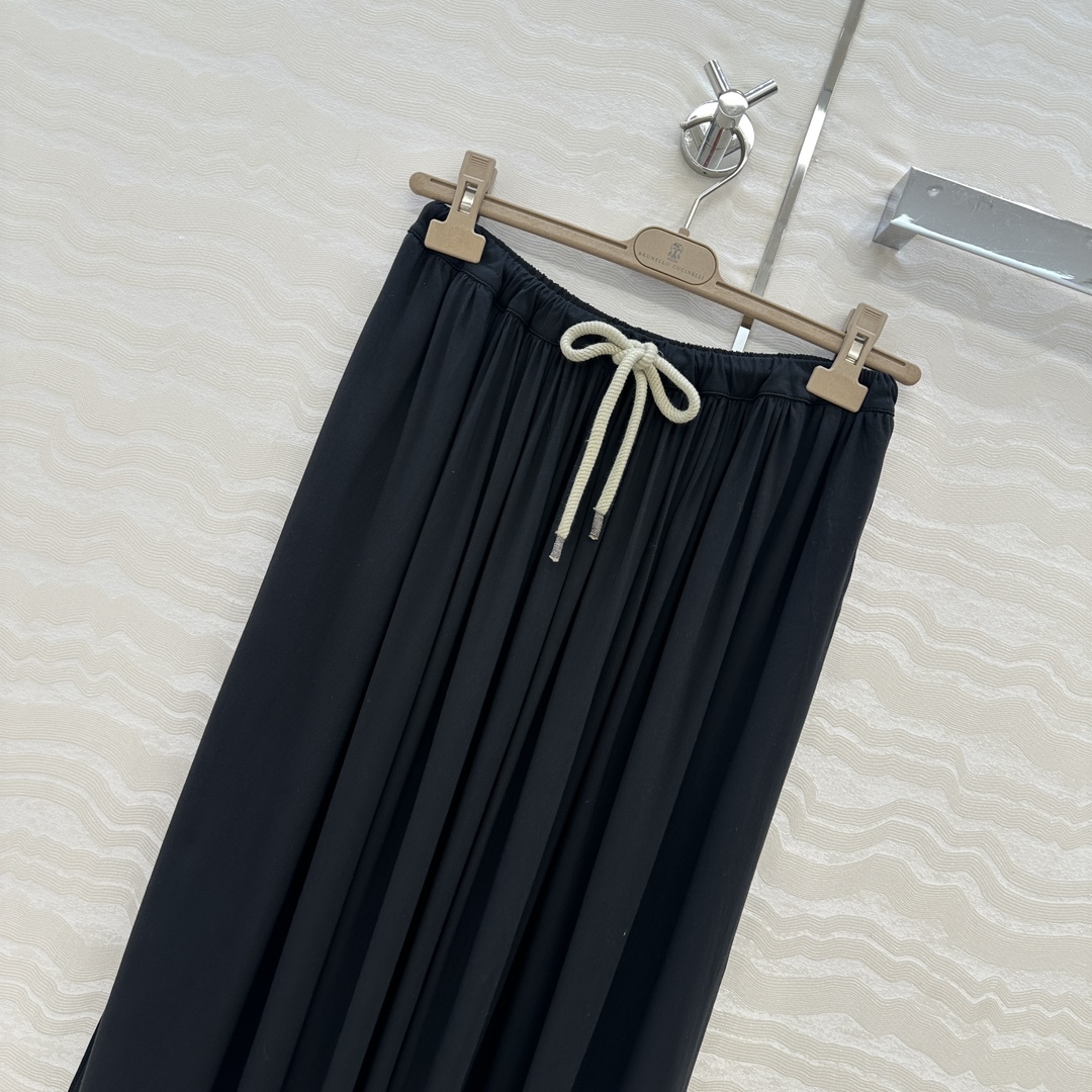 First-In-A-Kind Cotton Skirt: Thin, Cozy, Elegant Fashion Choice - 图片 2