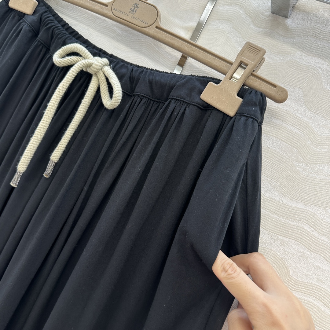 First-In-A-Kind Cotton Skirt: Thin, Cozy, Elegant Fashion Choice - 图片 5