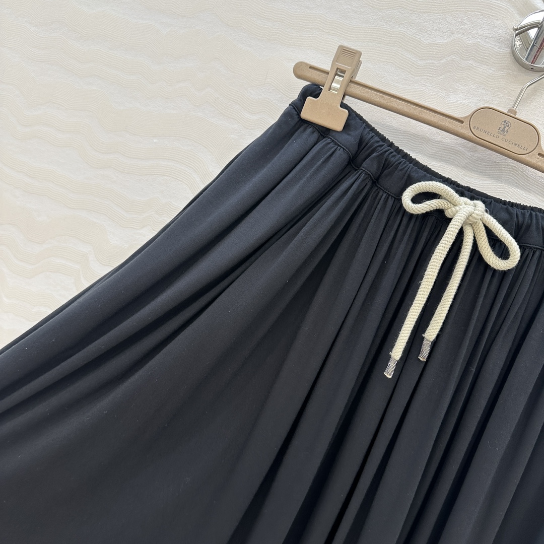 First-In-A-Kind Cotton Skirt: Thin, Cozy, Elegant Fashion Choice - 图片 3
