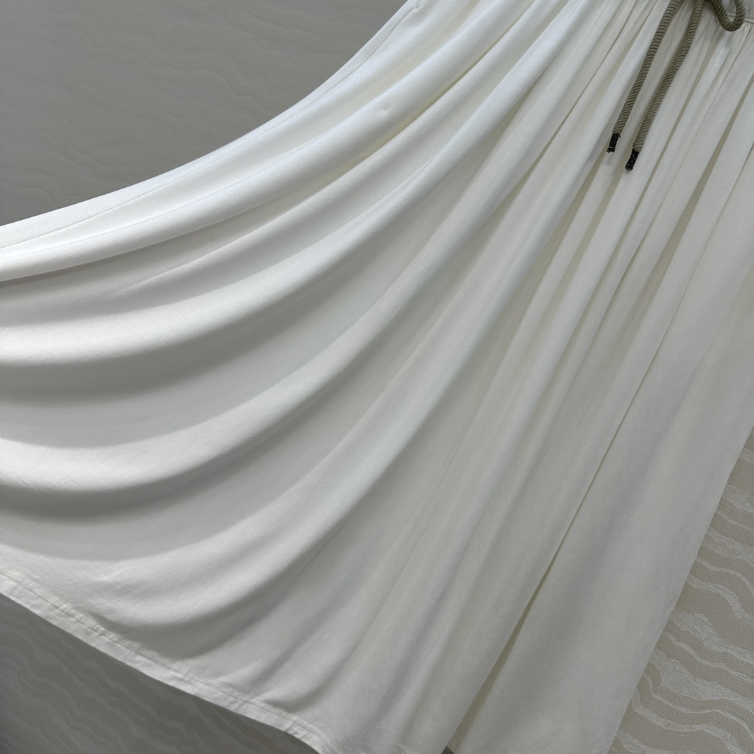 Fashion Recommendation: Elegant White Cotton Skirt for Stylish Comfort - 图片 6