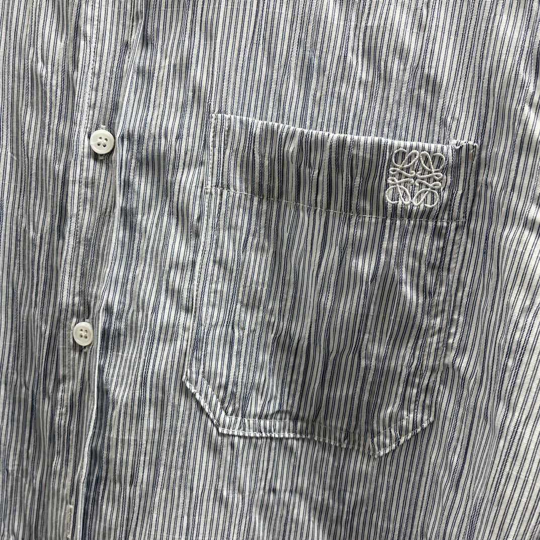 “P732 Lightweight Striped Cotton Shirt with Anagram Embroidery” - 图片 4