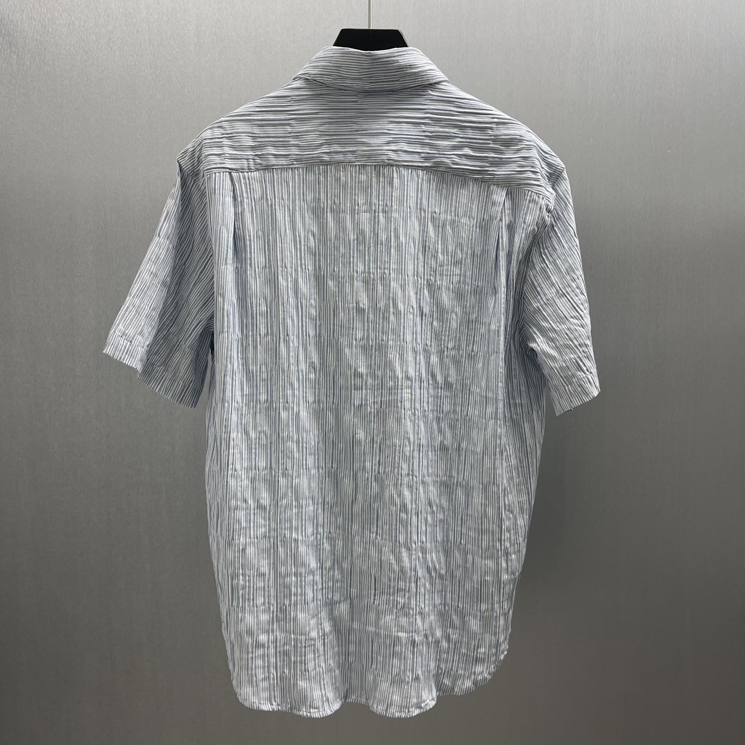 “P732 Lightweight Striped Cotton Shirt with Anagram Embroidery” - 图片 8