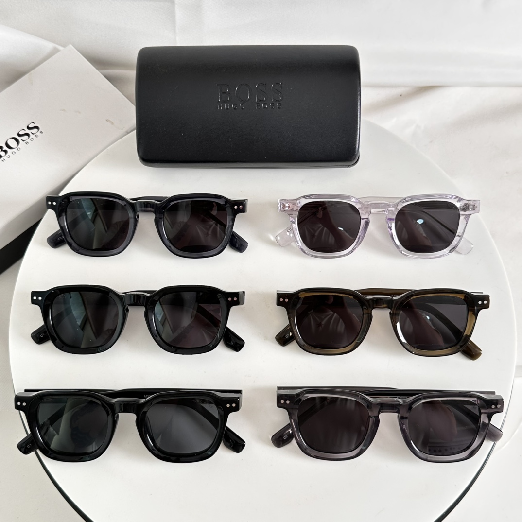  ‼️BOSS M3008 Size：45口22-145 
太阳眼镜 🕶高品质 
不挑脸 火的狠 🍁
经