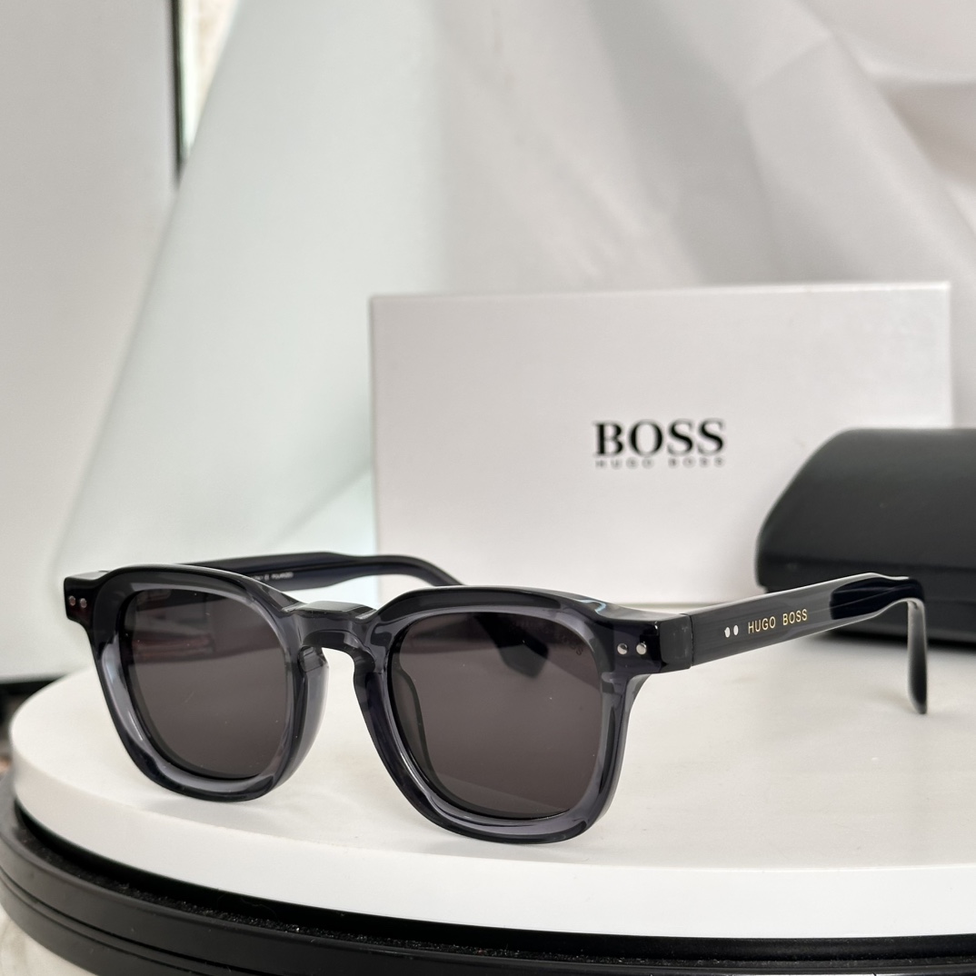  ‼️BOSS M3008 Size：45口22-145 
太阳眼镜 🕶高品质 
不挑脸 火的狠 🍁
经