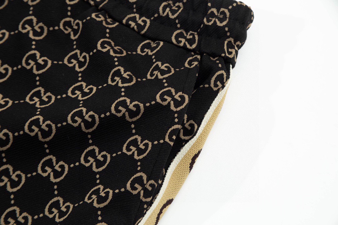 古驰/Gucci 夏季新款 提花字母侧边织带休闲短裤 黑色