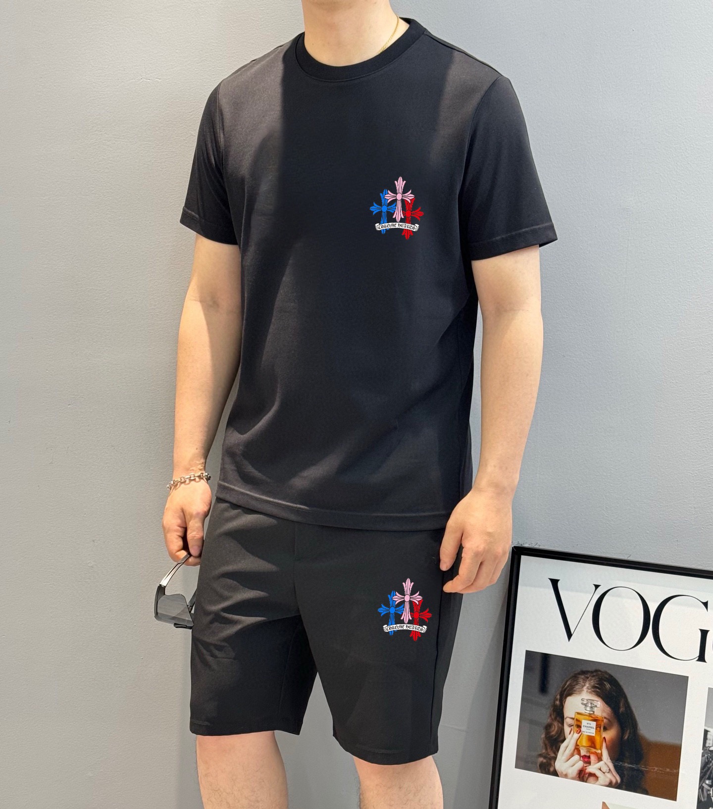 Chrome Hearts 品牌【ChanpionHearts克罗心】 2025新款男士短袖短裤套装 销售 市面高端版本 手感细腻柔软 让你穿着更加舒适 立体裁剪版型超赞 尺码:M-5XL下单请报身高体重