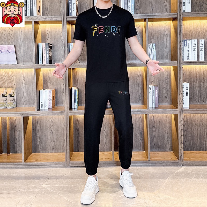Fendi FENDI 芬迪 (胖子福音) 2025 世界知名奢侈品牌