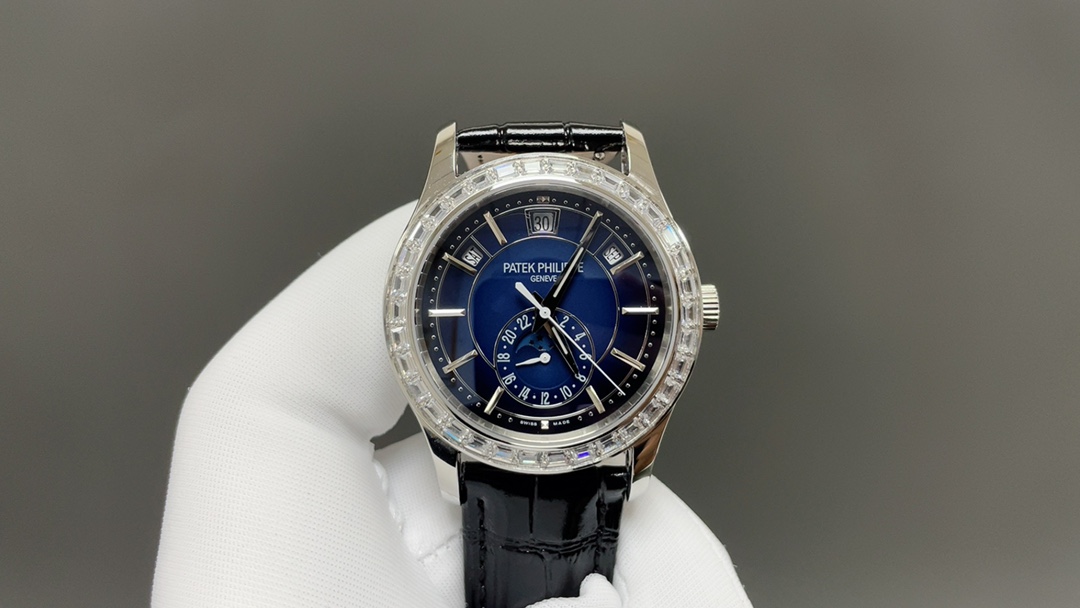 NO:393202,TW Patek Philippe complex multifunction series 5205G-013 has made its debut, and the first Nautilus complex watch launched so far creates a casual sports watch with super complex technology. 1 The small body panel has the following functions: 12 o'clock calendar function 10 o'clock week function 2 o'clock week function 6 o'clock 24 hours. All functions can be used normally. 2 movement uses a replica Cal. Automatic winding movement, which perfectly interprets the functions while realizing the appearance. 3 The independent watchmaker of the modification master participates in the customization of the modified dial color, giving the unique watch an interesting soul!  Craftsmanship masterpieces welcome to taste, patek philippe19860909TW 百达翡丽复杂多功能系列5205G-013重磅登场,迄今推出的首款Nautilus复杂腕表,以超复杂的工艺技术打造休闲运动腕表. 1小身板大能量尽揽以下功能∶12点位日历功能 10点位星期功能 2点位星期功能 6点位24小时.所有功能都可正常使用. 2机芯采用复刻版Cal.自动上链机芯,在实现外观的逼真前提下,功能一并完美诠释. 3改装大师独立制表人,倾情参与定制改装表盘颜色,给予独一无二的腕表增添有趣的灵魂！ 匠心力作 欢迎各位表友品鉴,,patek philippe,Watch