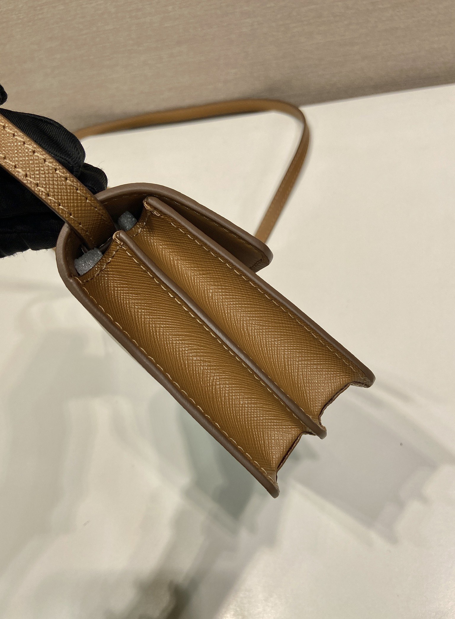 Elegant Saffiano Leather Mini Handbag - Versatile & Timeless Design, 24.5x18.5x11cm 7 i1750910017 3938 4