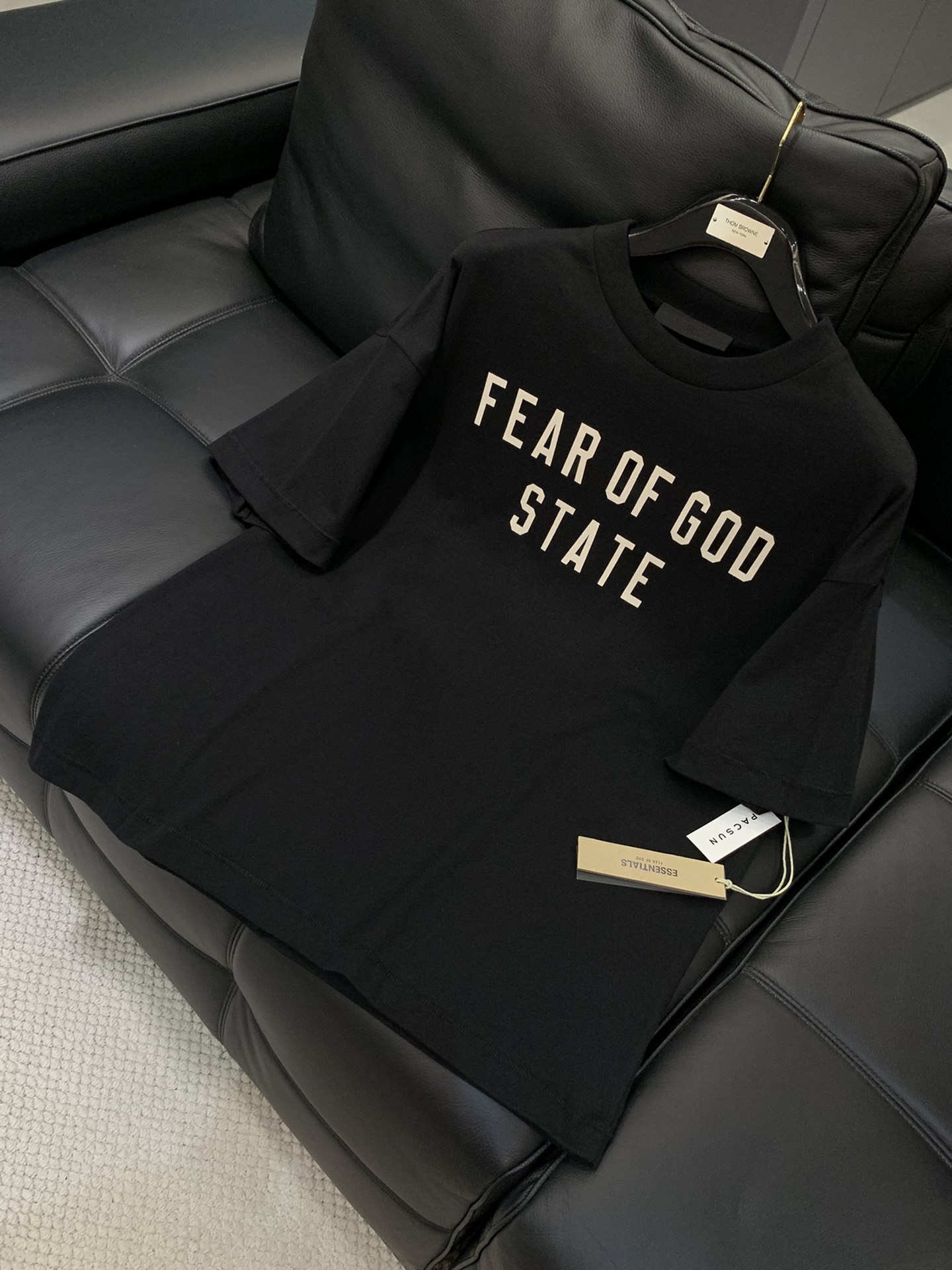 Fear of God Summer 2025 Fashion Circle T-shirt: Top-quality, Unique Design, One-Size-Fits-All, Imported Fabric - 图片 3