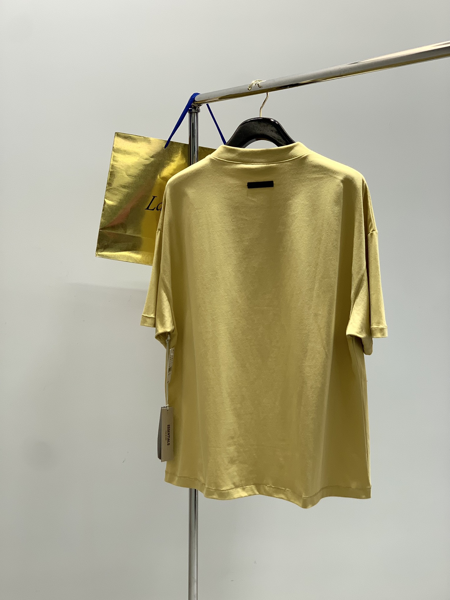 Fear of God Summer 2025 T-shirt: Top-quality, One-size, Unique Design, Imported Fabric - 图片 2