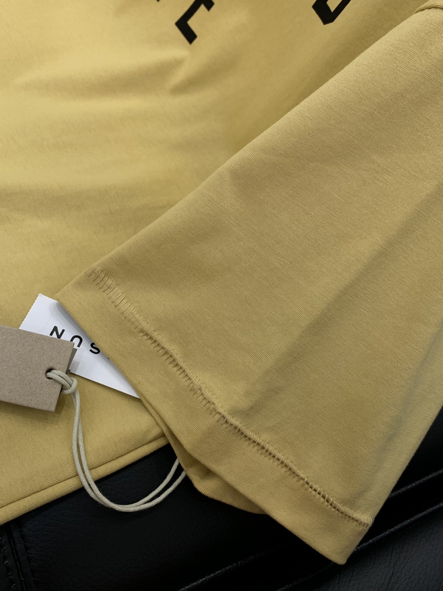 Fear of God Summer 2025 T-shirt: Top-quality, One-size, Unique Design, Imported Fabric - 图片 5