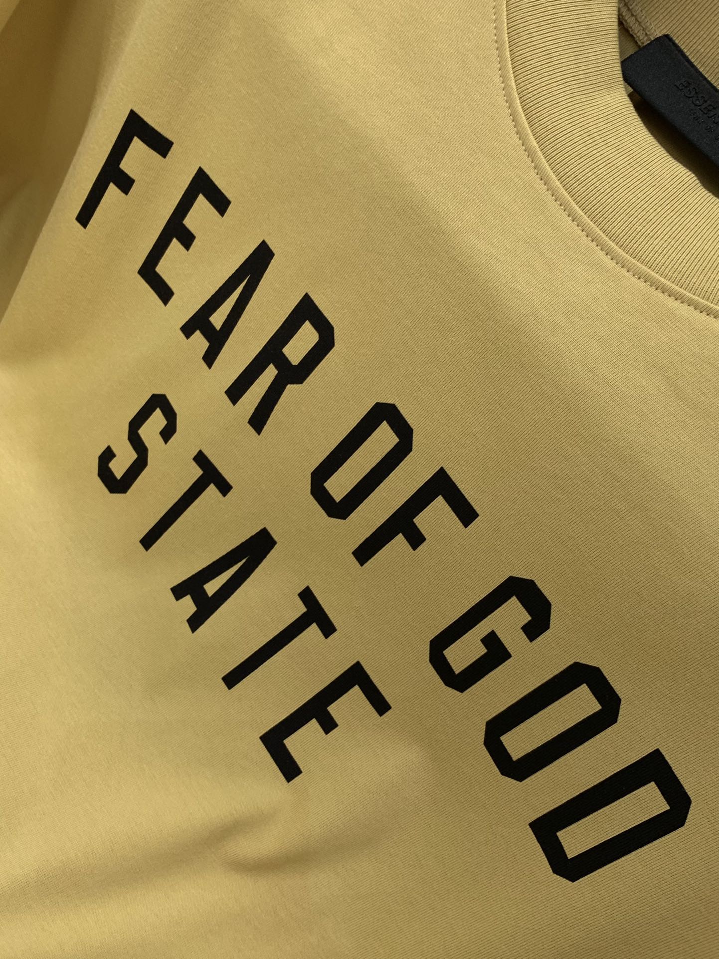 Fear of God Summer 2025 T-shirt: Top-quality, One-size, Unique Design, Imported Fabric - 图片 6