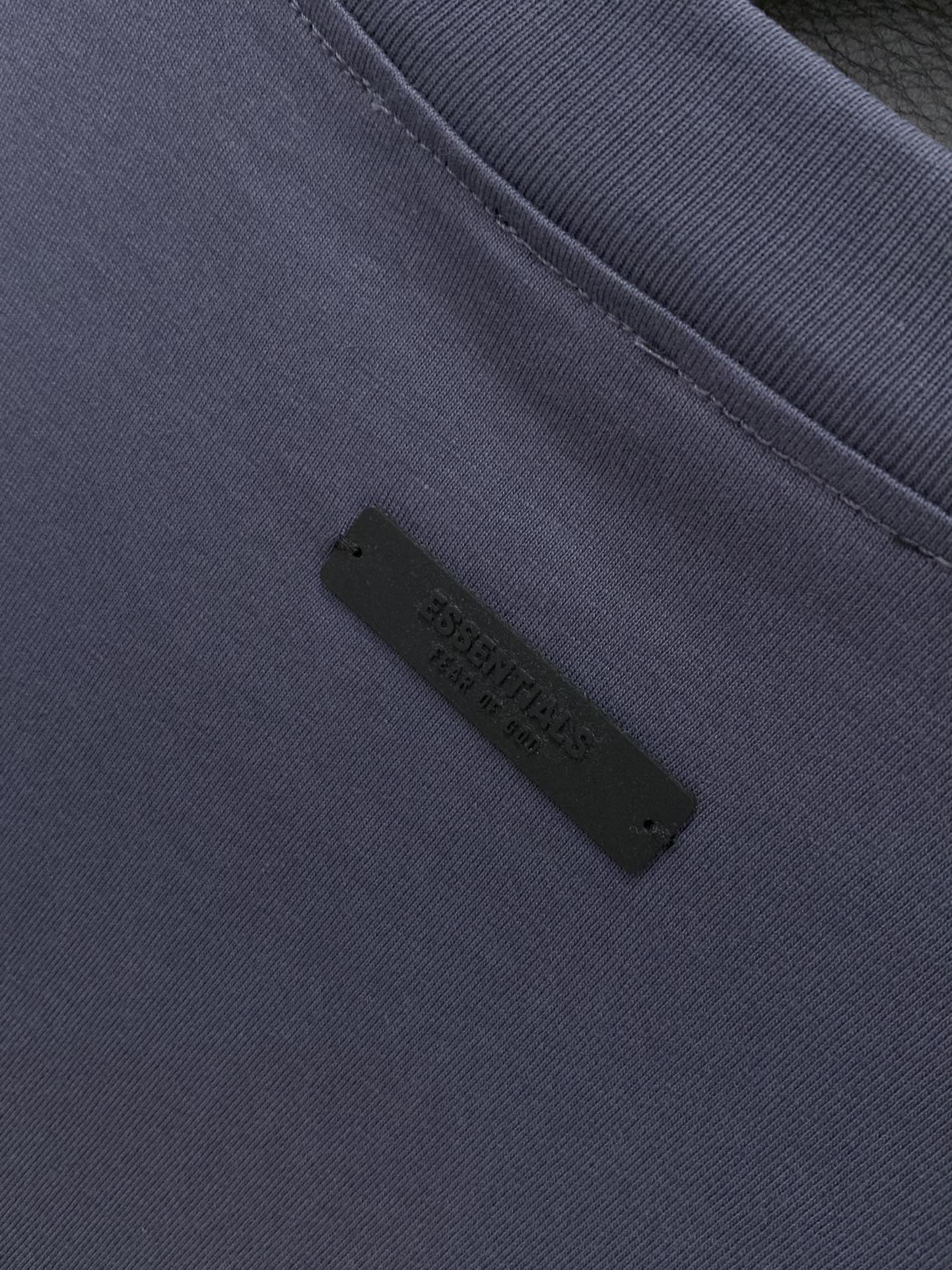 Fear of God Summer 2025: Top-Class Short-Cuff T-Shirt with Unique Design - 图片 7