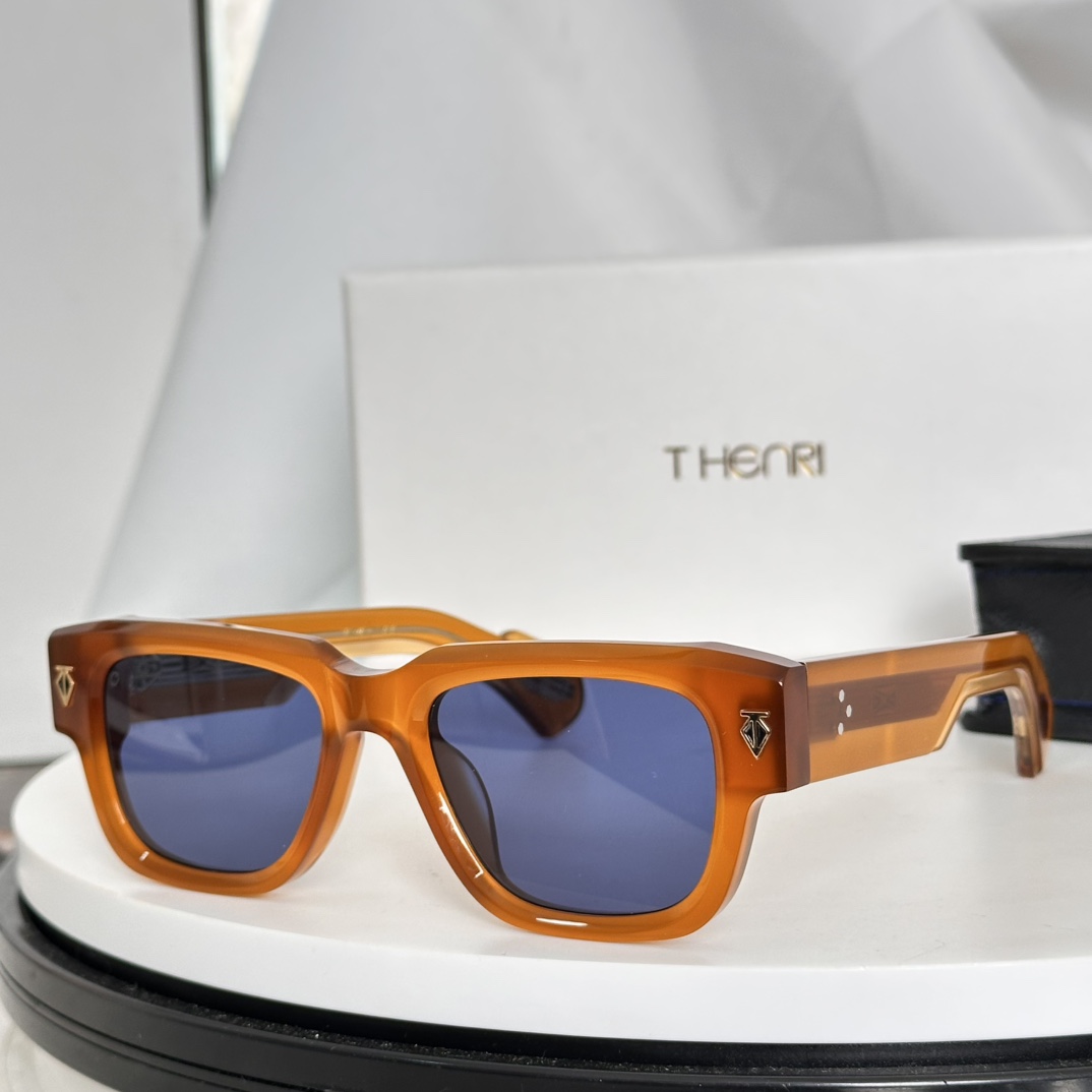   变色片 ‼️THENRI
Photochroromic
MODELTAYCAN
SIZE 52口20