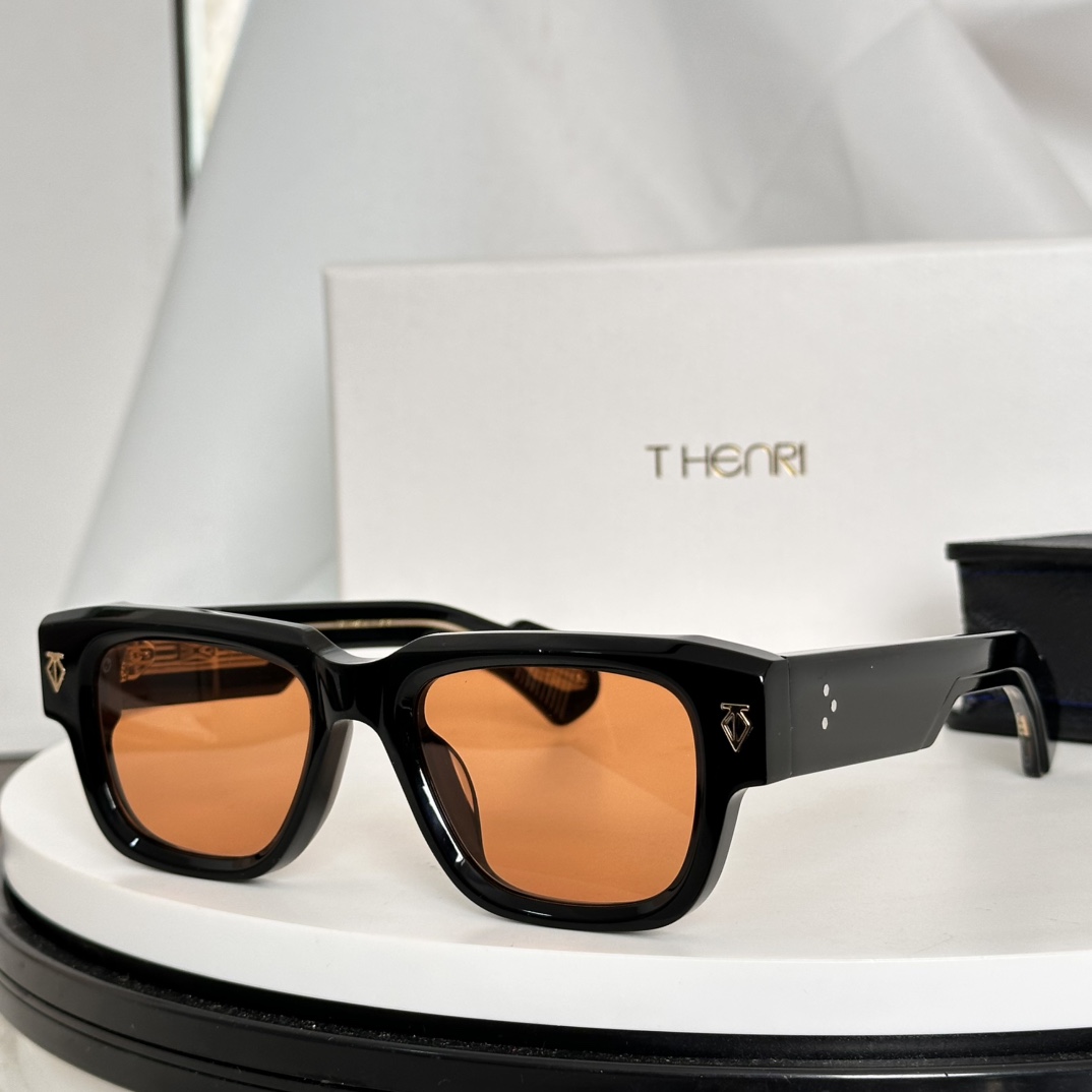  变色片‼️THENRI
Photochroromic
MODELTAYCAN
SIZE 52口20-1