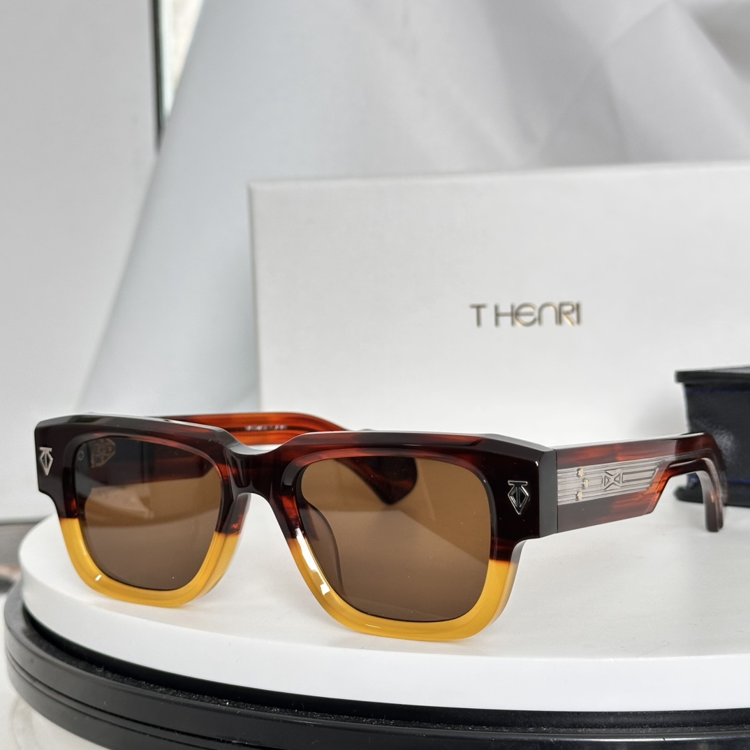  变色片‼️THENRI
Photochroromic
MODELTAYCAN
SIZE 52口20-1