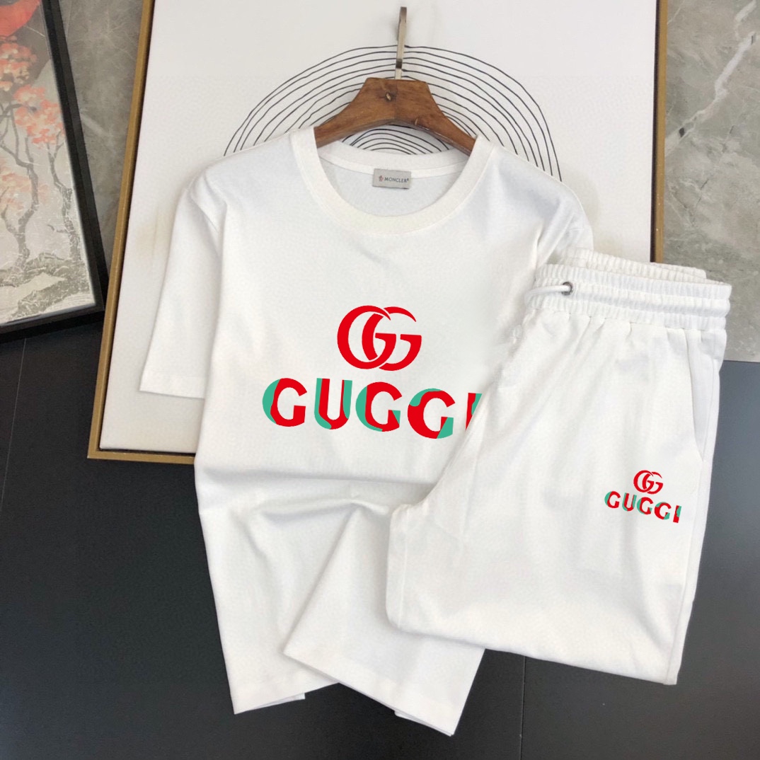 Gucci 品牌【GUCCI 古奇】 2025新款男士短袖短裤套装 销售 市面高端版本 手感细腻柔软 让你穿着更加舒适 立体裁剪版型超赞 尺码:M-5XL下单请报身高体重