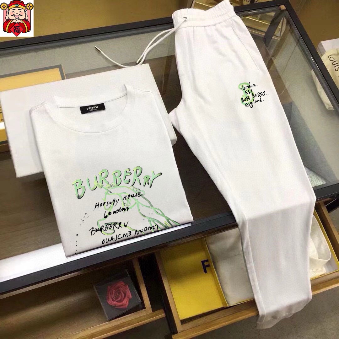 Burberry BURBERRY 巴宝莉 (胖子福音) 2025 世界知名奢侈品牌