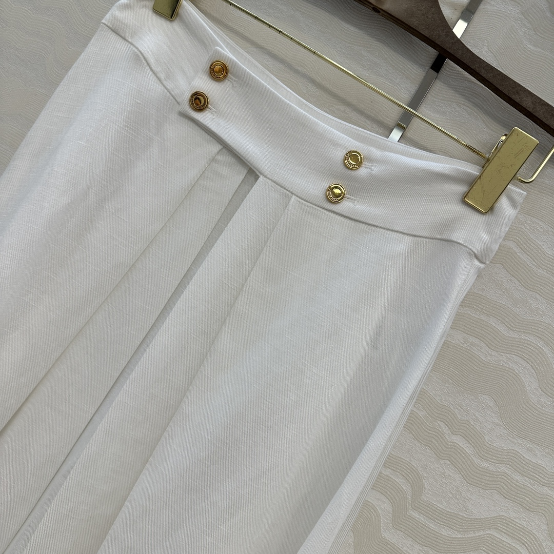 High-End Women’s Suit Set with Elegant Design and Comfortable Linen Fabric - 图片 3