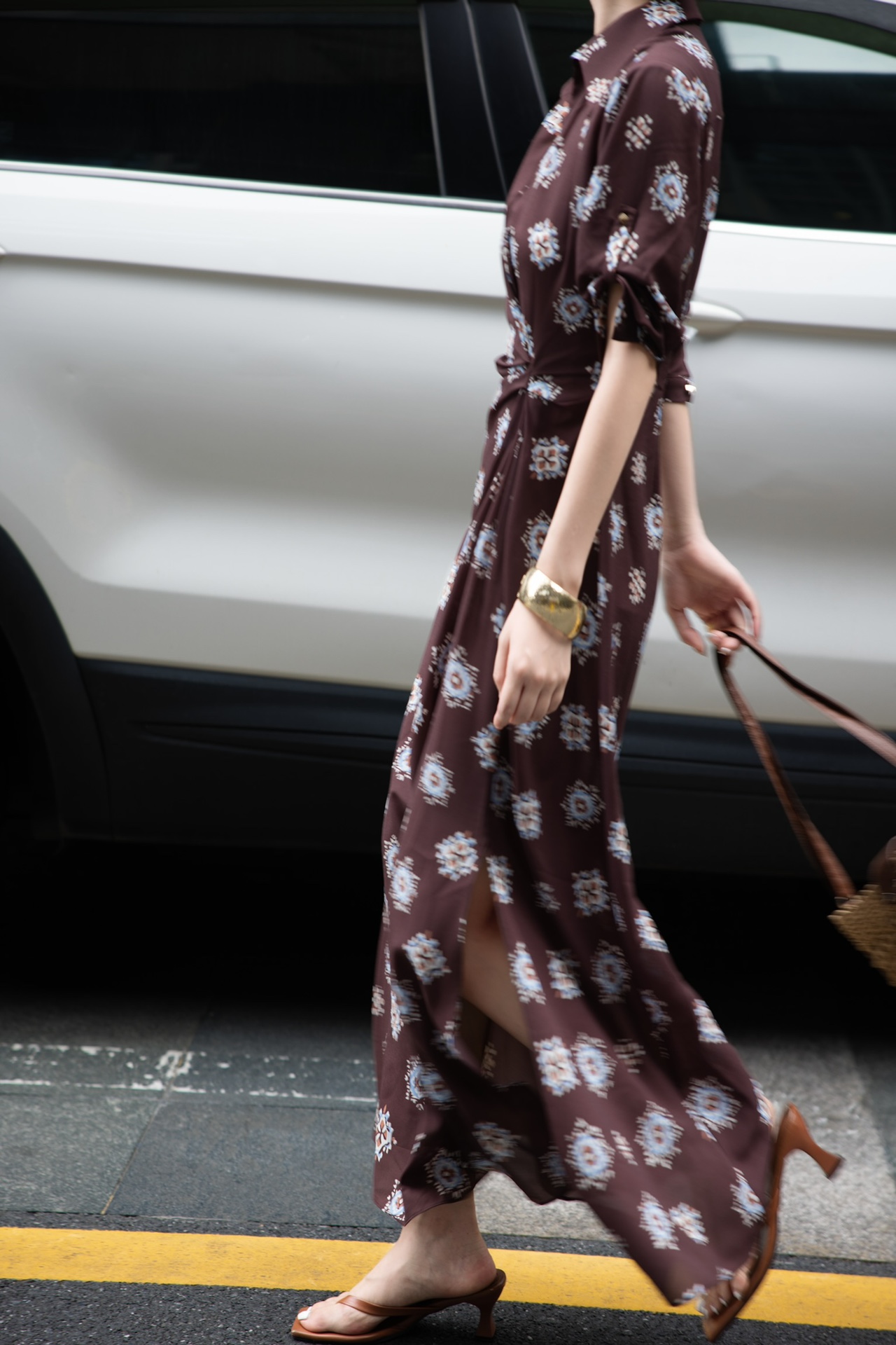 High-Quality Women’s Clothes: Fashionable Cloaks, Fabulous and Sophisticated Designs - 图片 7