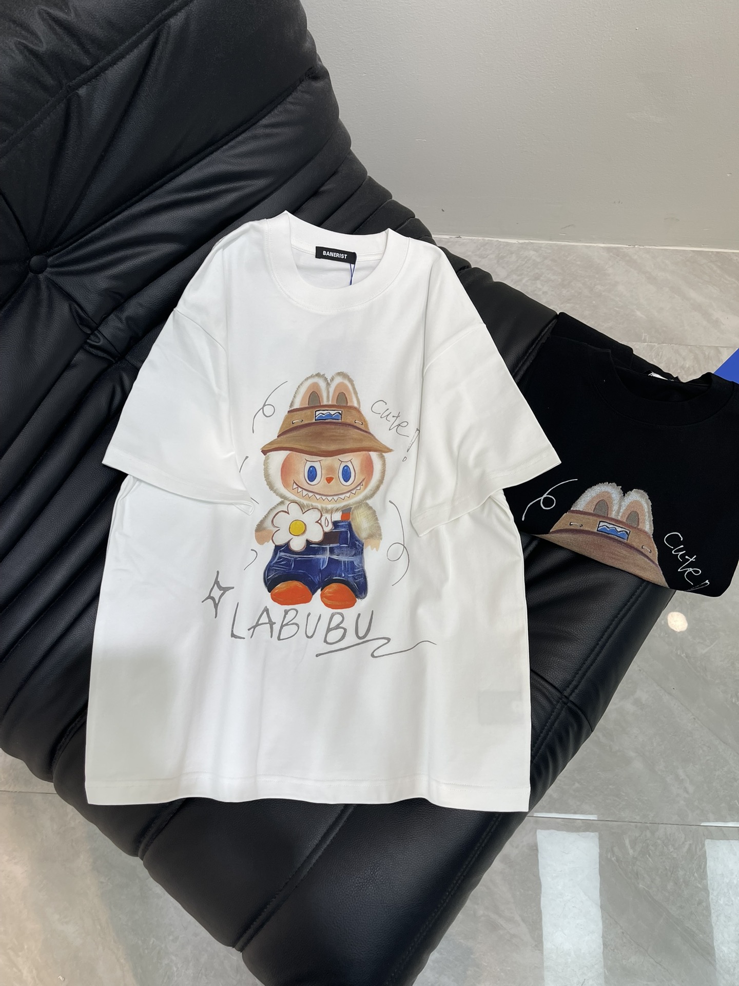 NO:436400,LABUBU* Labubu twelve zodiac short-sleeved T-shirt. Pure cotton fabric, delicate and soft feel, casual and comfortable upper body, printing craftsmanship, white ink direct ejection logo, designed with twelve zodiac pattern elements. The popular labubu is here on the Internet, the twelve zodiac 'cute!': It expresses the meaning of cuteness and charm, and adds the liveliness of the T-shirt. The same style as men and women!  XS-L, T-shirt,tees,t-shirt,alexander wang19860909LABUBU*拉布布十二生肖短袖T恤.纯棉面料,手感细腻柔软,上身休闲舒适,印花工艺,白墨直喷标识,以十二生肖图案元素设计.火爆全网的 labubu 来啦,十二生肖'cute!':表达了可爱、迷人的意味,增添了T恤的活泼感.男女同款！XS- L,,T-shirt,tees，t-shirt,alexander wang,Women's clothing