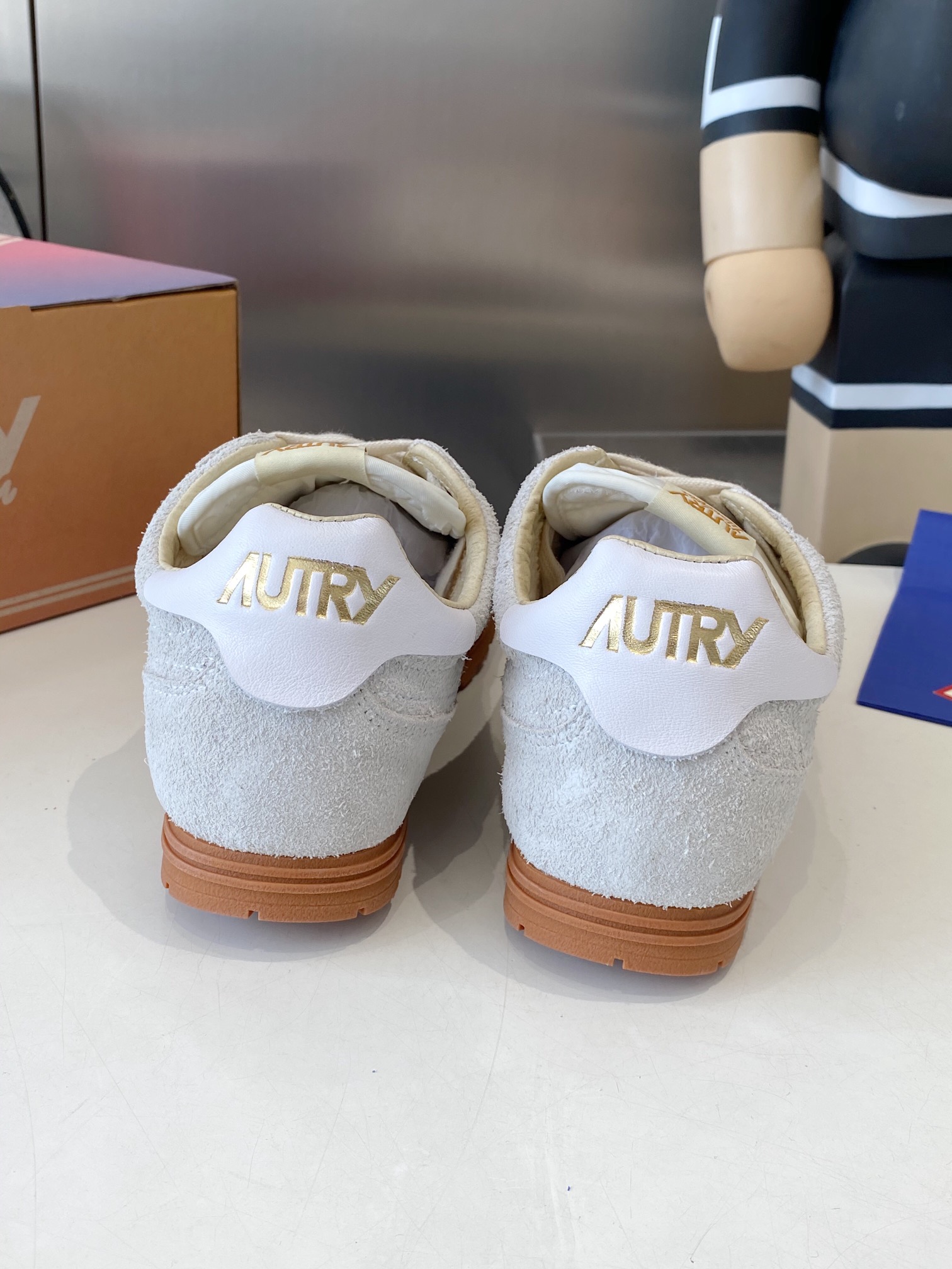 Top Leisure Shoes for Star Doctors: Doctor’s CK with Hairy Oxford Fabric & Pigskin Inner - 图片 8