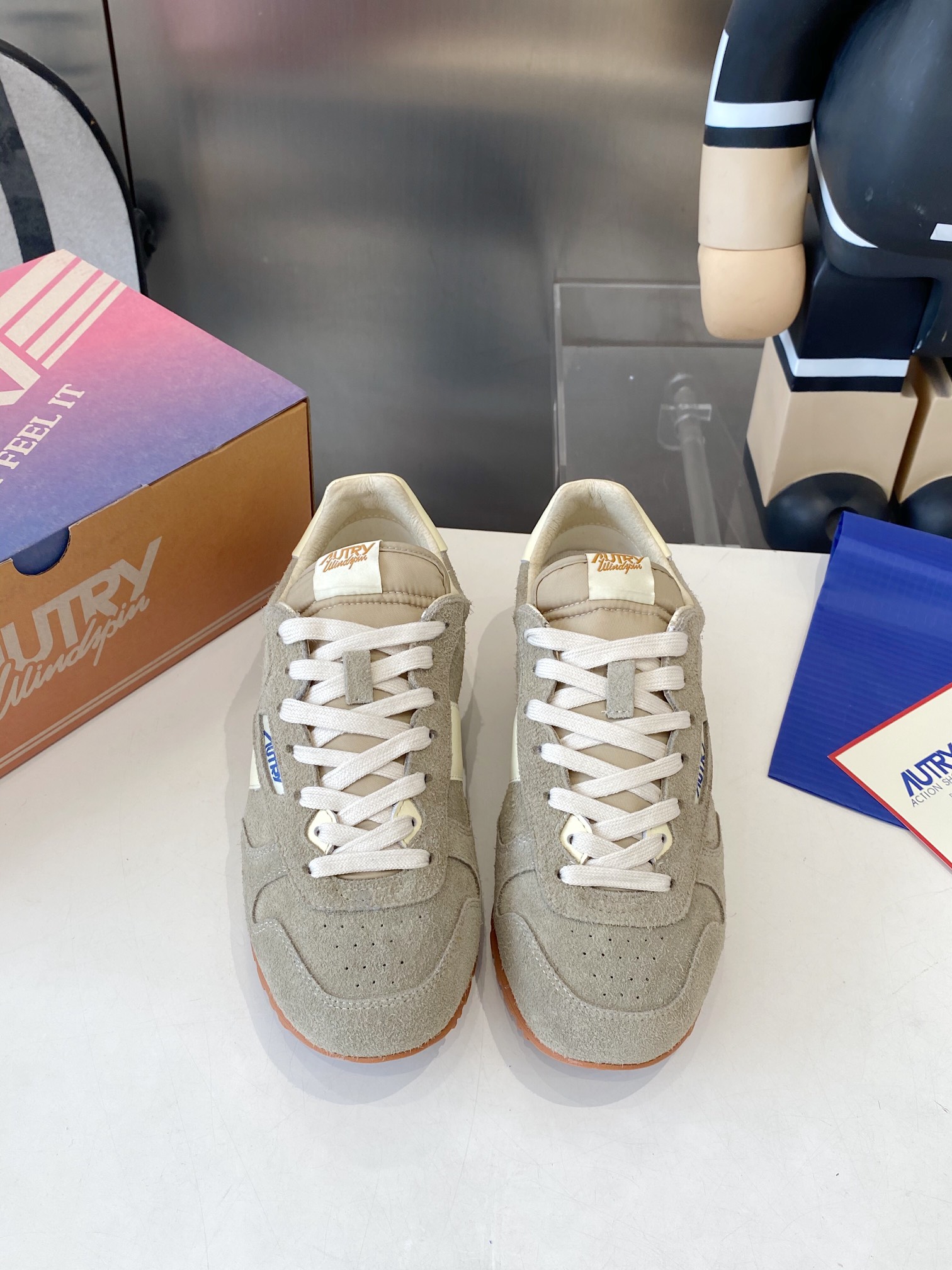 Top Leisure Shoes for Star Doctors: Doctor’s CK with Hairy Oxford Fabric & Piggy Skin Inner - 图片 9