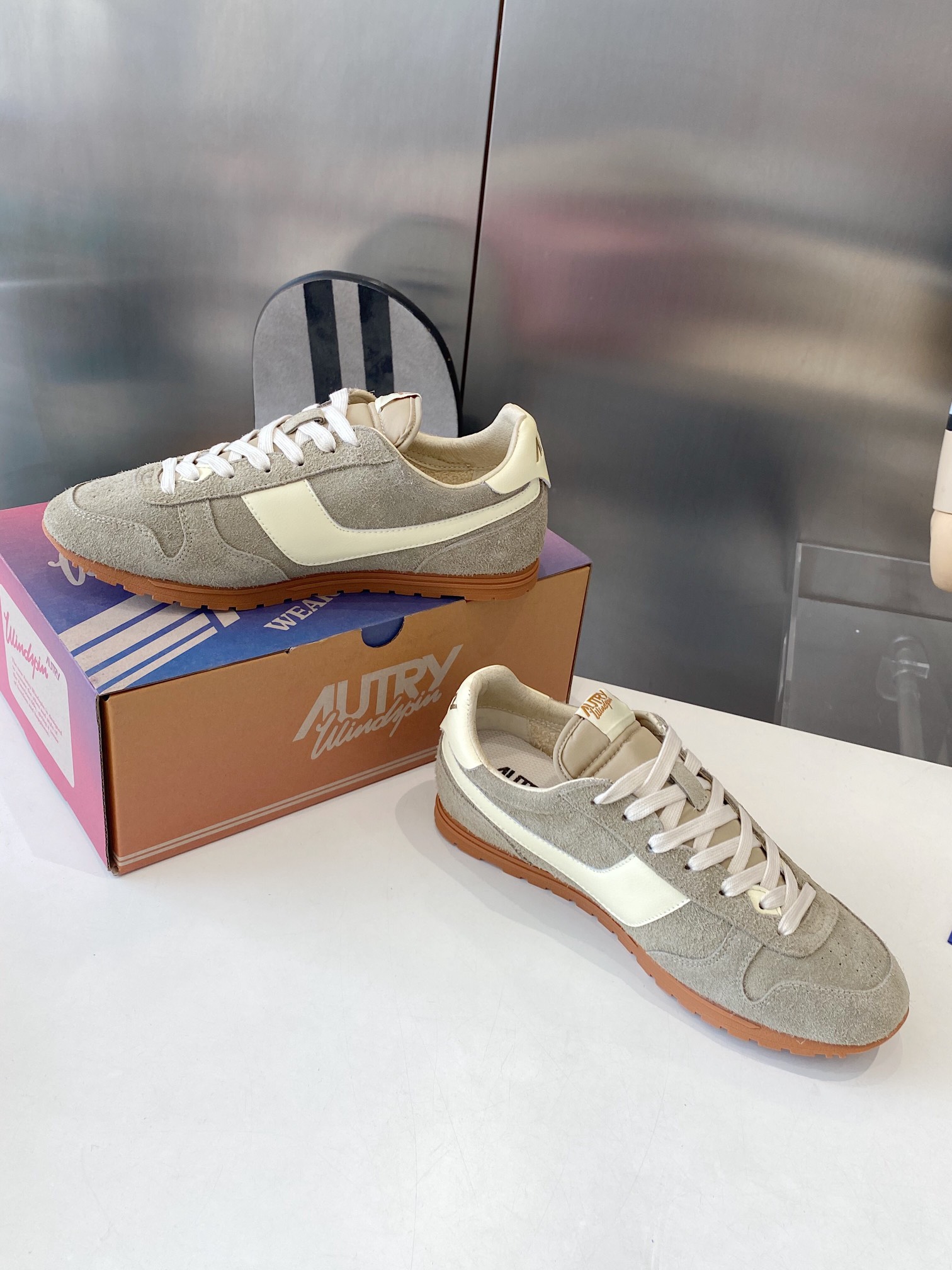 Top Leisure Shoes for Star Doctors: Doctor’s CK with Hairy Oxford Fabric & Piggy Skin Inner - 图片 6