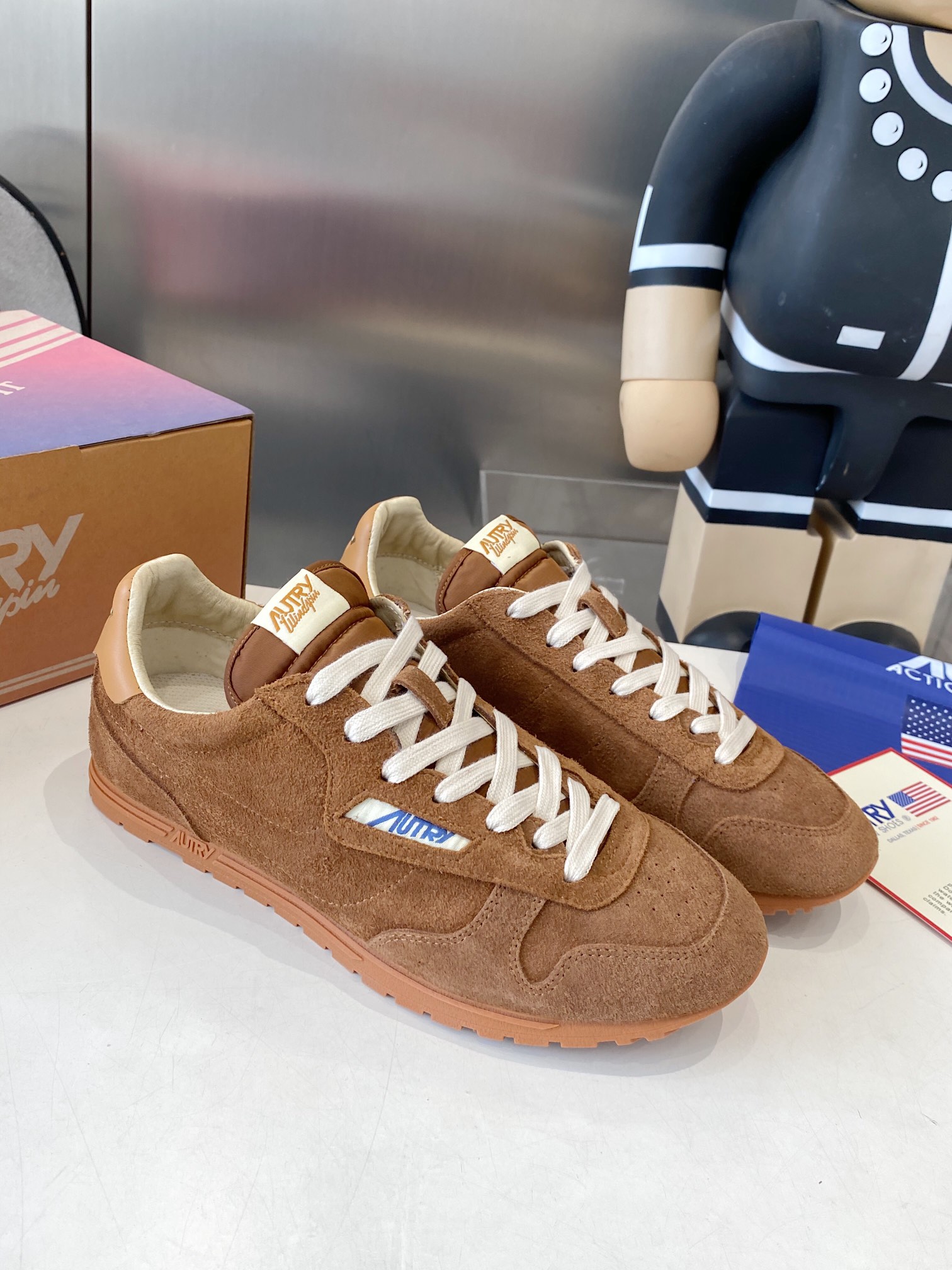 Top Leisure Shoe for Star Doctors: Doctor’s CK with Hairy Oxford Fabric and Pigskin Inner - 图片 3