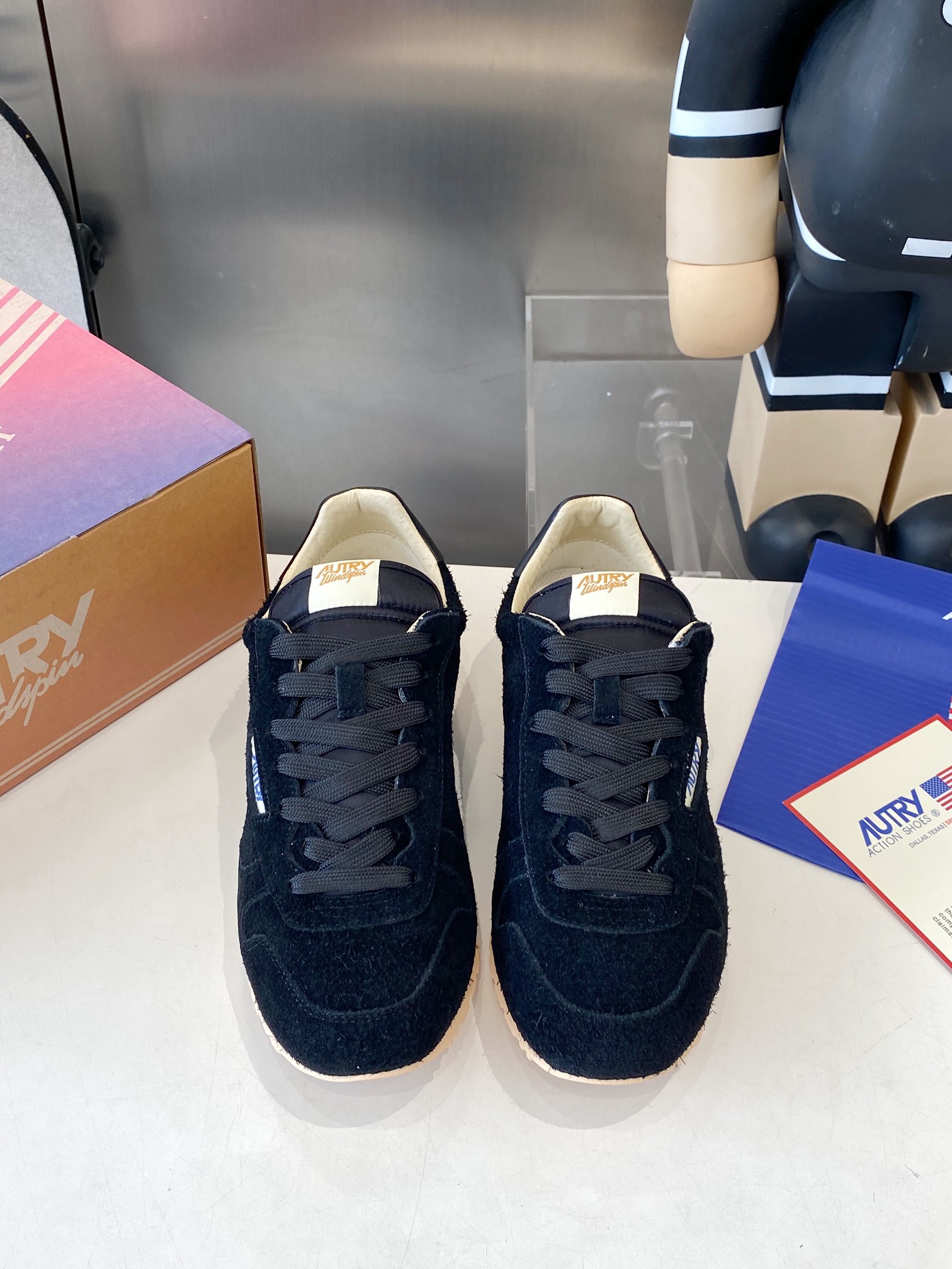 Top Leisure Shoes for Star Doctors: CK Hairy Oxford with Piggy Skin Inner. - 图片 9