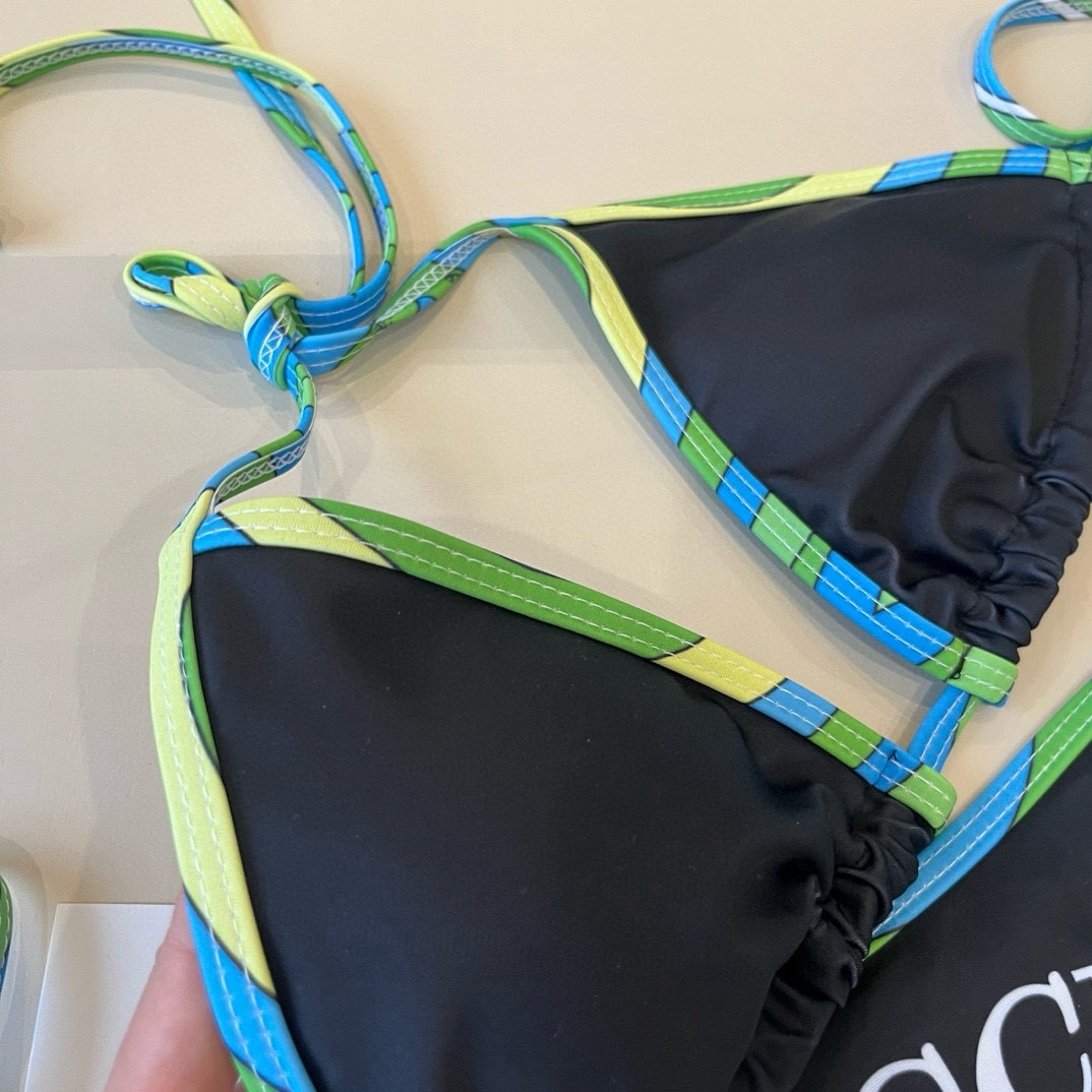 。
Puccl
专柜新款分体比基尼 😍🥰适合多种场景的游泳衣🏊‍♀️海边 游泳池 温泉 水上乐园 漂流都