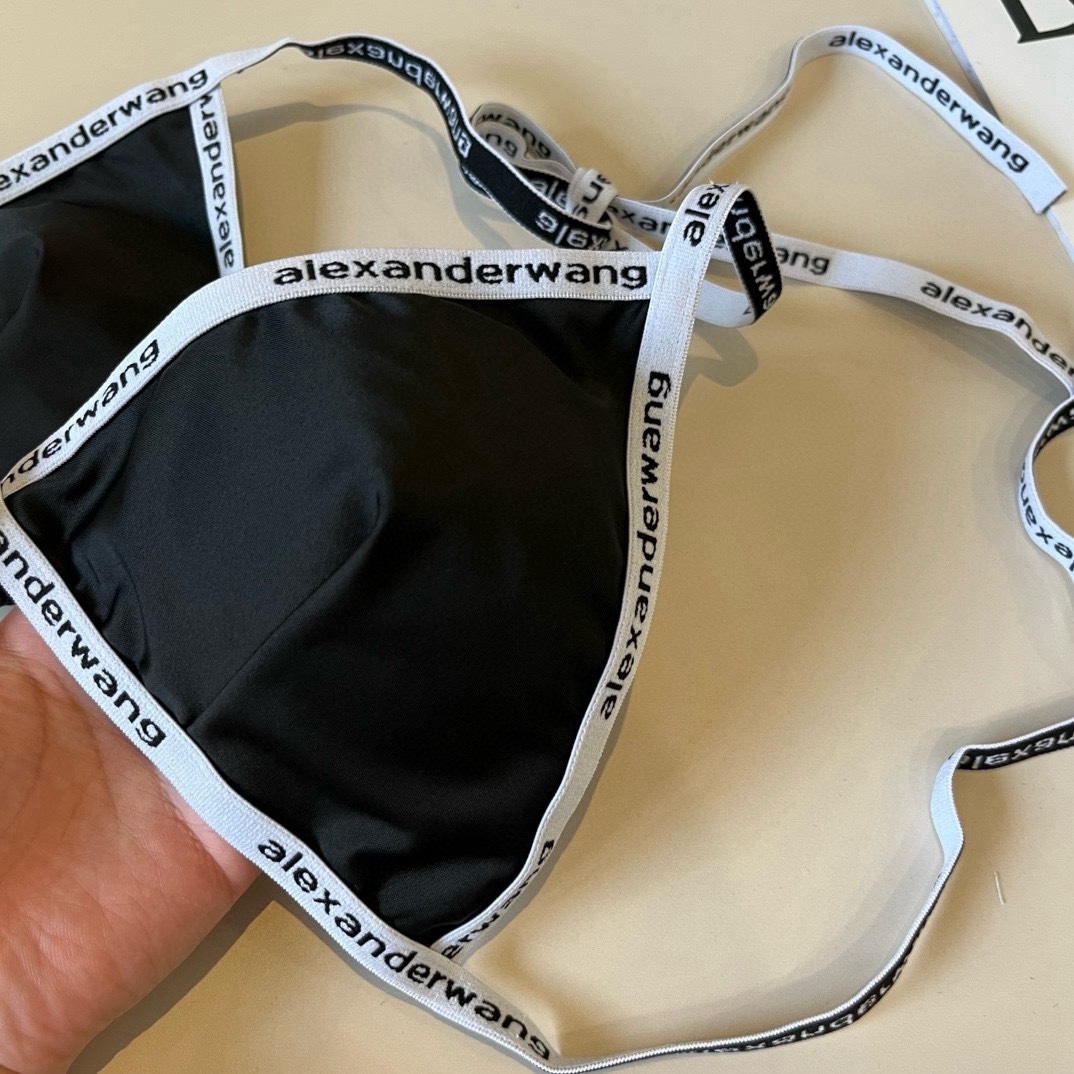 。
Alexanderwang新款分体比基尼👙，超级性感百搭，S M L XL