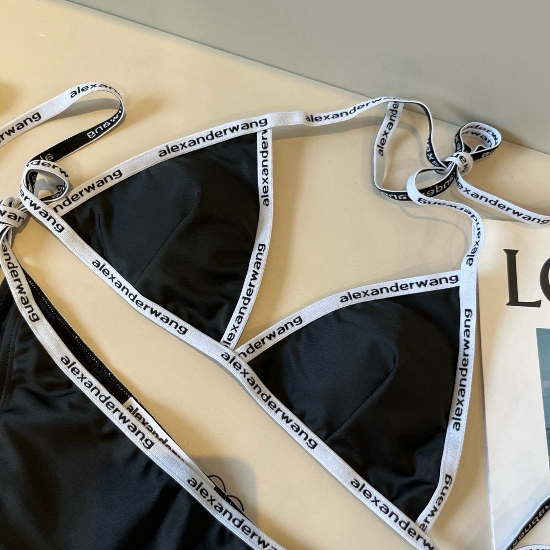 。
Alexanderwang新款分体比基尼👙，超级性感百搭，S M L XL