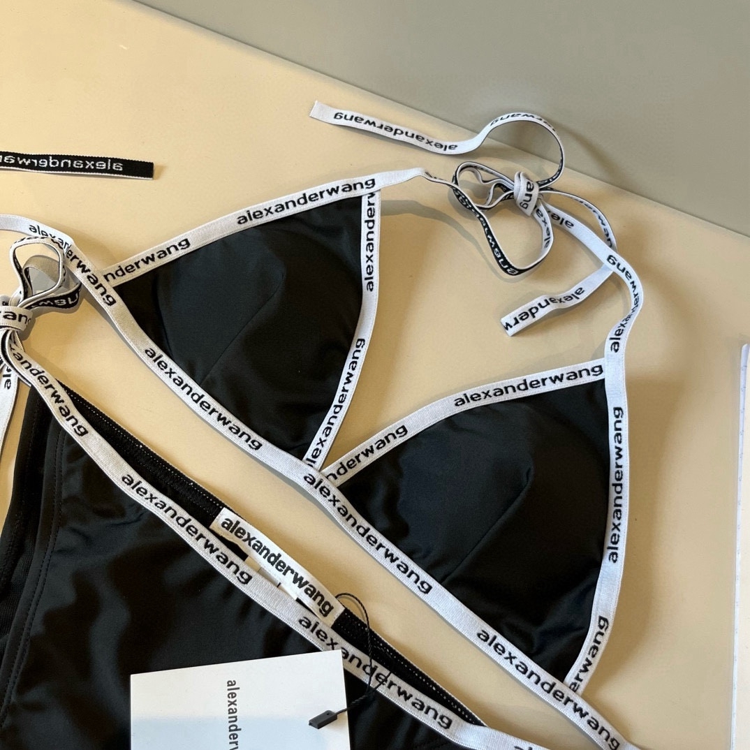 。
Alexanderwang新款分体比基尼👙，超级性感百搭，S M L XL