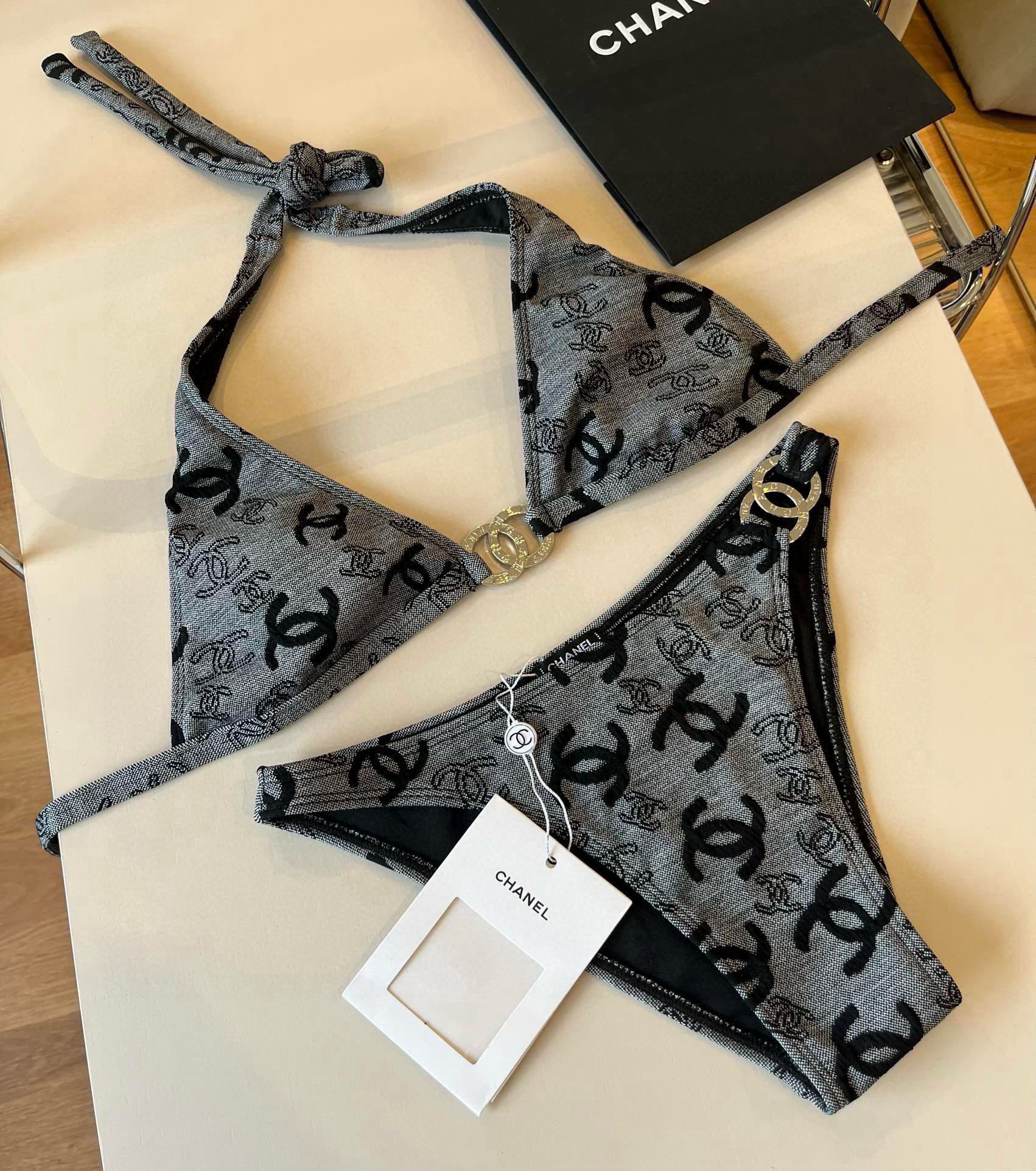 。

Chanel香奈儿比基尼泳衣 最新面料S M L XL