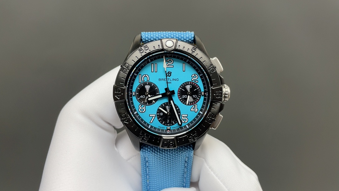 Breitling 百年灵，复仇者系列，重磅来袭