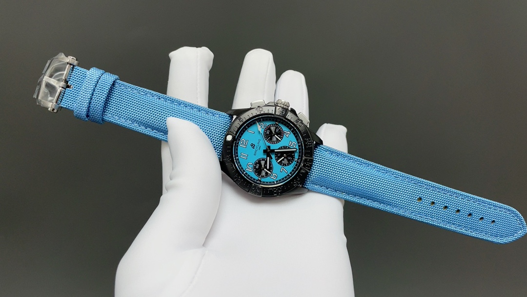Breitling 百年灵，复仇者系列，重磅来袭