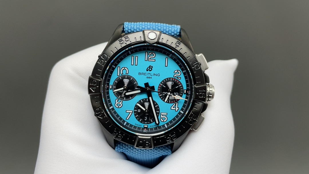 Breitling 百年灵，复仇者系列，重磅来袭