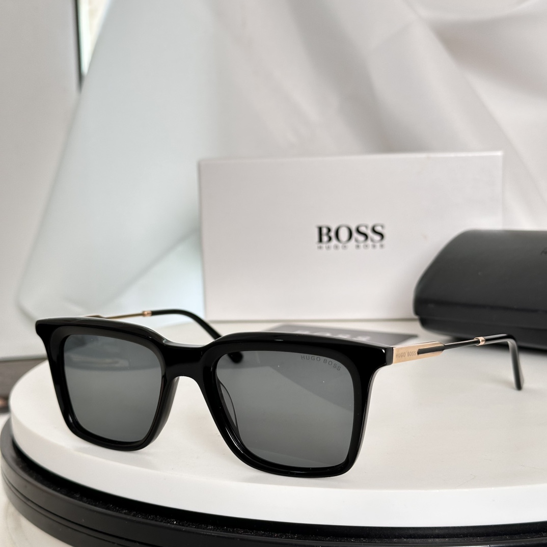  ‼️BOSS RTA-1210 Size：51口19-145 
太阳眼镜 🕶高品质 
不挑脸 火的狠 