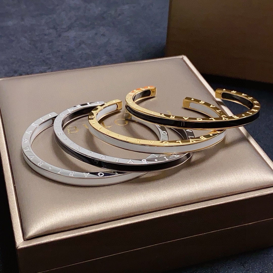 Elegante Brazalete Bvlgari Unisex con Acabado en Acero Inoxidable y Circonitas