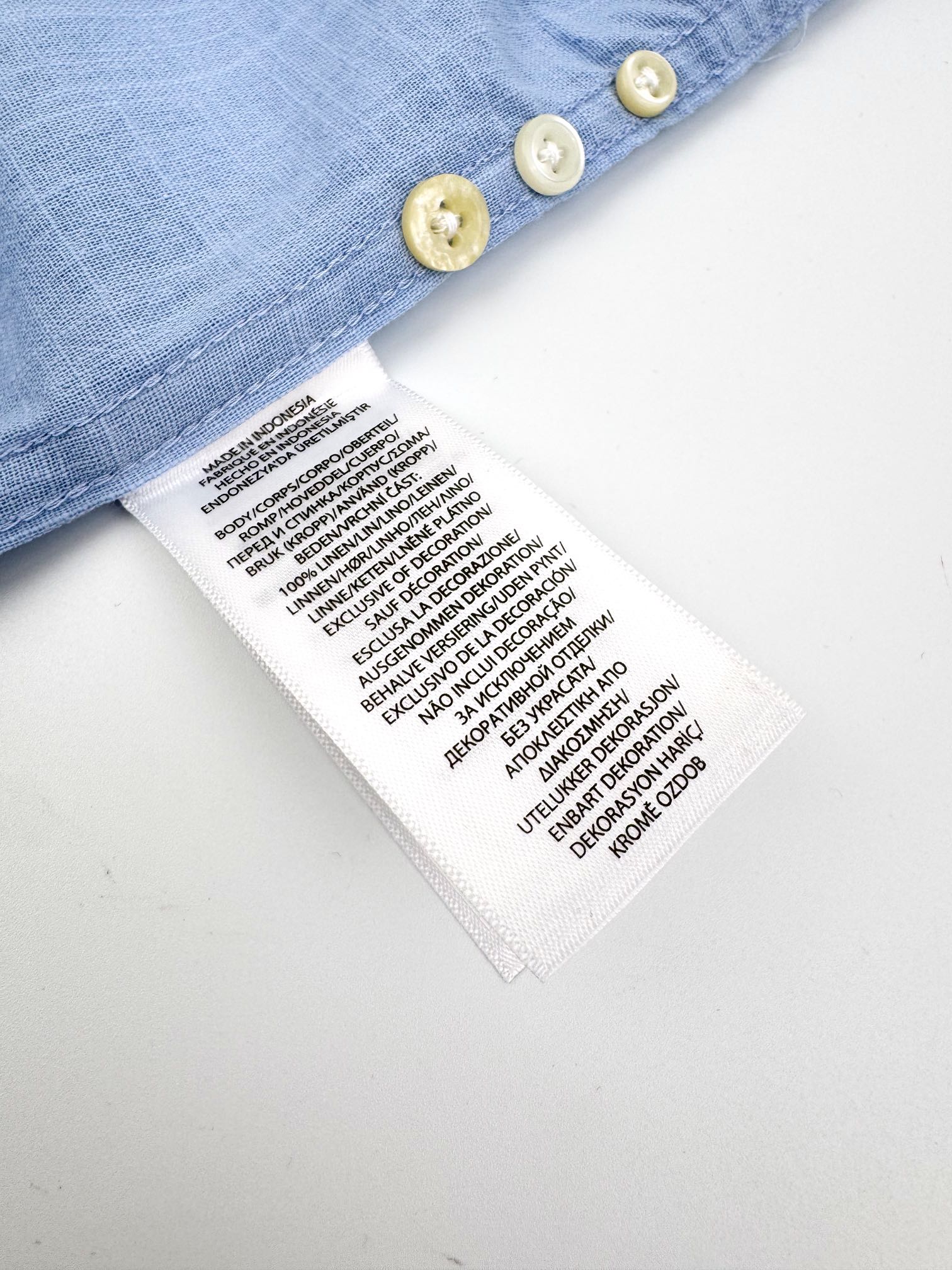Ralph Lauren Linen Shirt with Pony Embroidery: Quality, Comfort, and Style - 图片 9