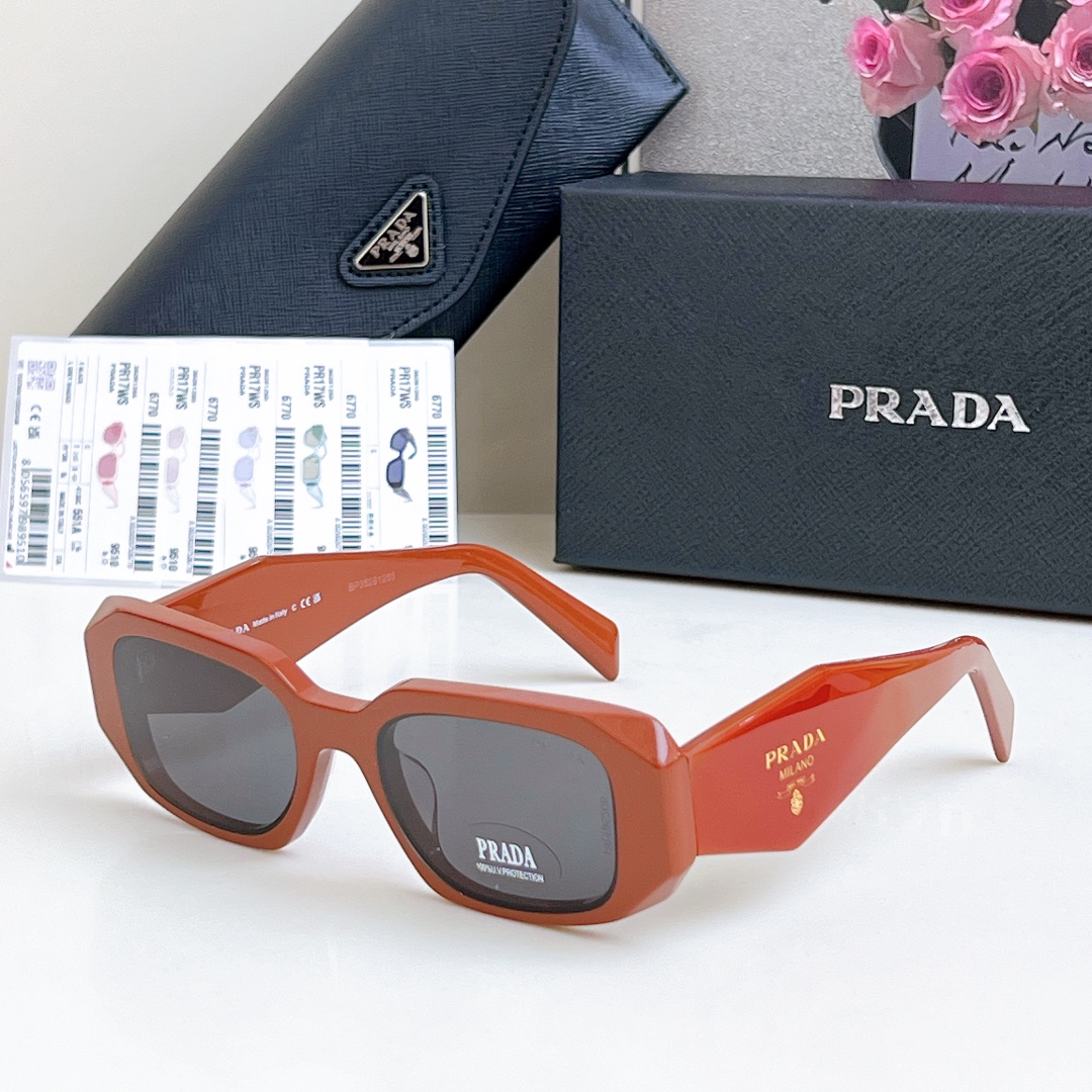 新色‼️‼️万众瞩目的顶级货~前后经历了足足几个月的摸索打版 总算不负众望将最好的东西呈现给大家 看似简