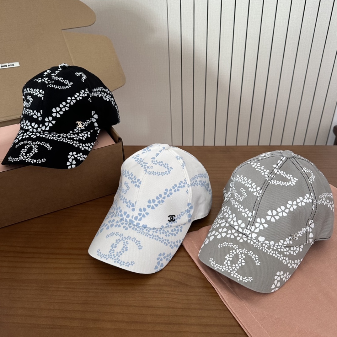 

香奈儿CHANEL 新品高定棒球帽，小香logo经典简约，时尚休闲设计 跑量新品
