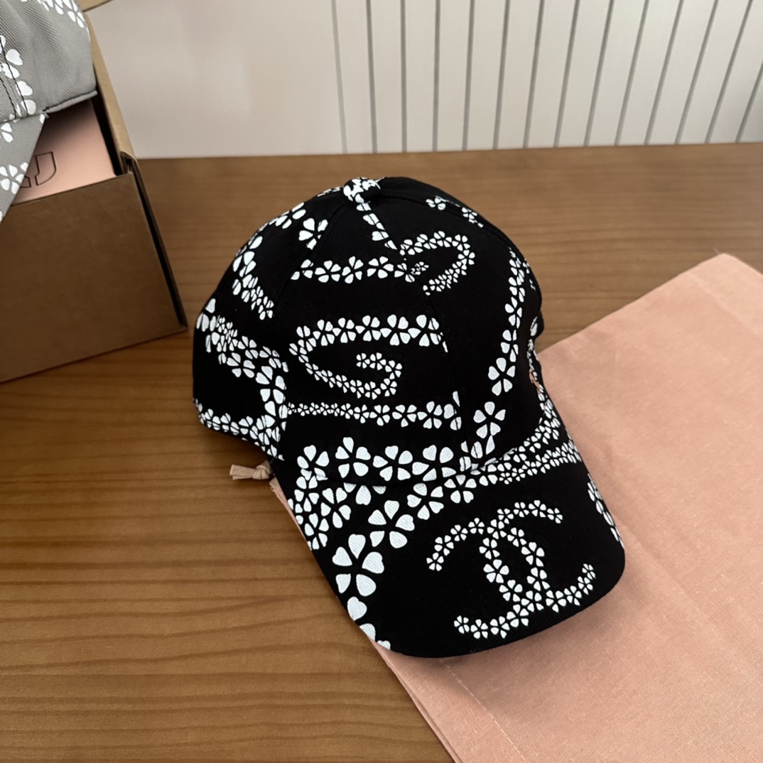 

香奈儿CHANEL 新品高定棒球帽，小香logo经典简约，时尚休闲设计 跑量新品