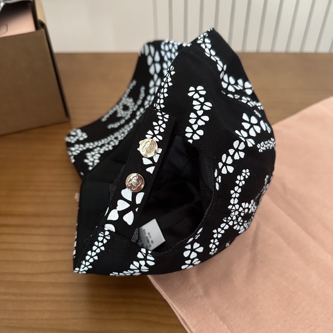 

香奈儿CHANEL 新品高定棒球帽，小香logo经典简约，时尚休闲设计 跑量新品