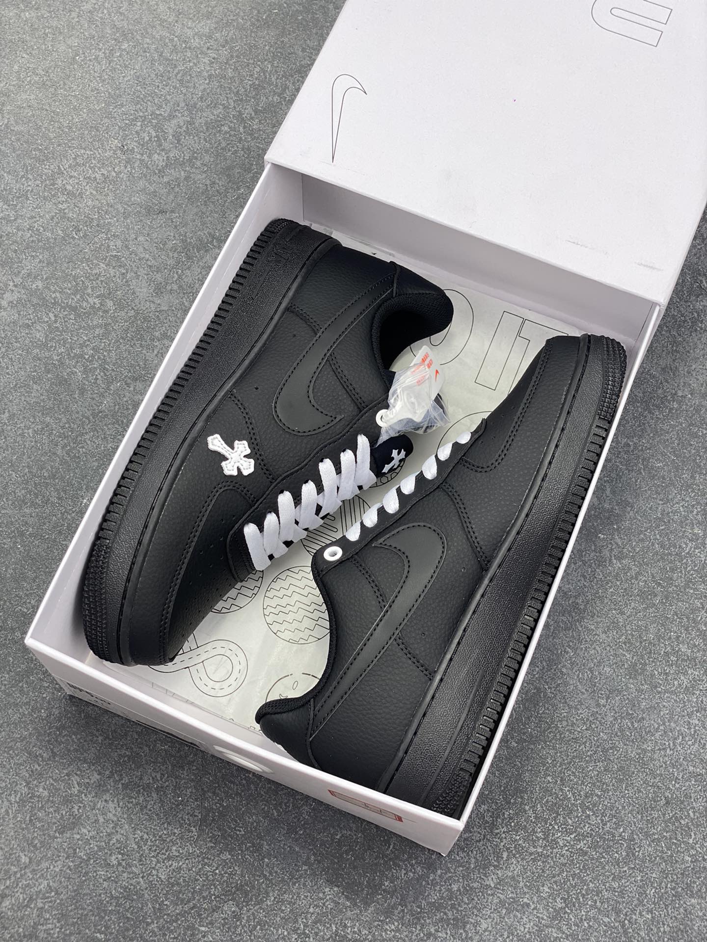图片[9]-NK Air Force 1‘07 Low 定制款抽屉盒 空军一号低帮休闲板鞋 定制皮料 原楦原纸板 纯正版型 高清洁度 内置全掌气垫 货号：CW2288-111 尺码：36 36.5 37.5 38 38.5 39 40 40.5 41 42 42.5 43 44 44.5 45-选品中心