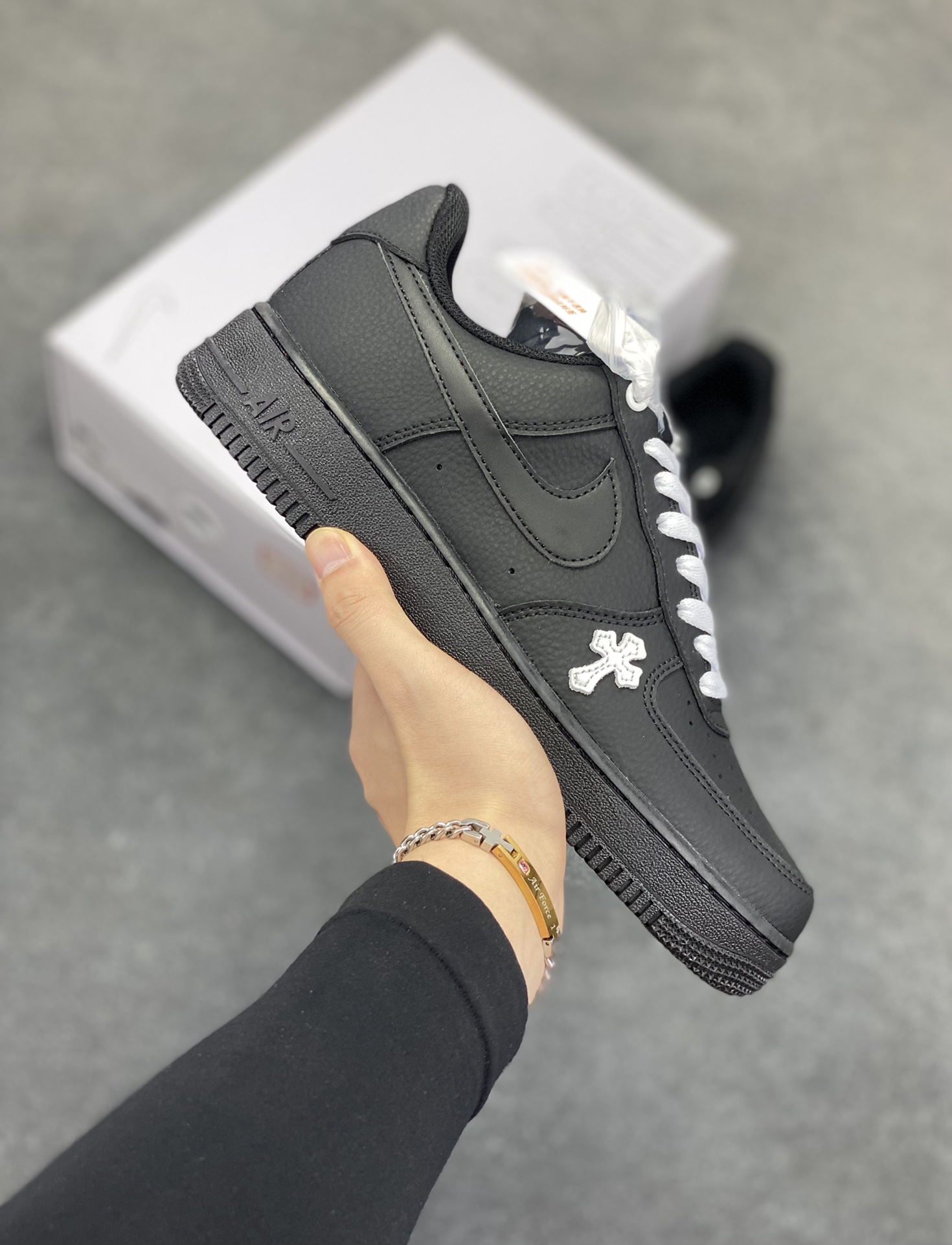 NK Air Force 1‘07 Low 定制款抽屉盒 空军一号低帮休闲板鞋 定制皮料 原楦原纸板 纯正版型 高清洁度 内置全掌气垫 货号:CW2288-111 尺码:36 36.5 37.5 38 38.5 39 40 40.5 41 42 42.5 43 44 44.5 45-选品中心